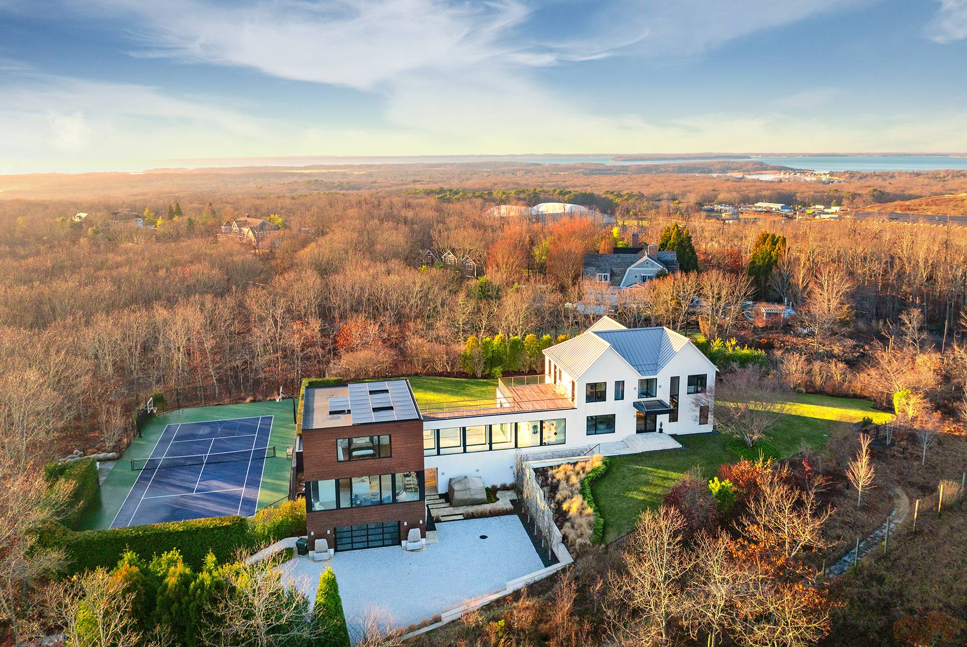 Property for Sale at 47 Wireless Way, Southampton, Hamptons, NY - Bedrooms: 6 
Bathrooms: 7.5  - $7,995,000