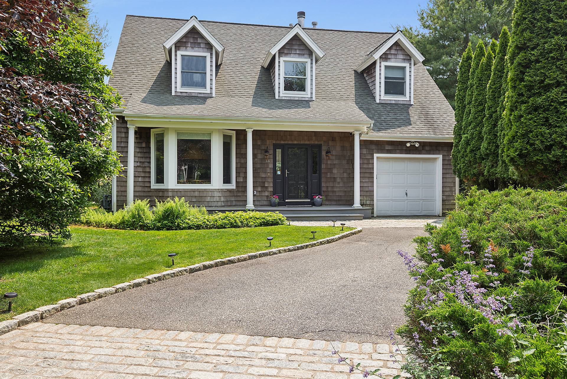 14 Covey Court, East Hampton, Hamptons, NY - 4 Bedrooms  
3 Bathrooms - 